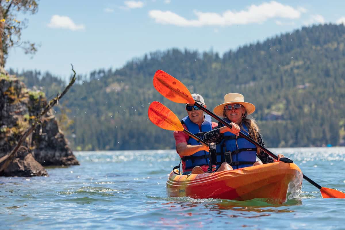 couple paddling Montana