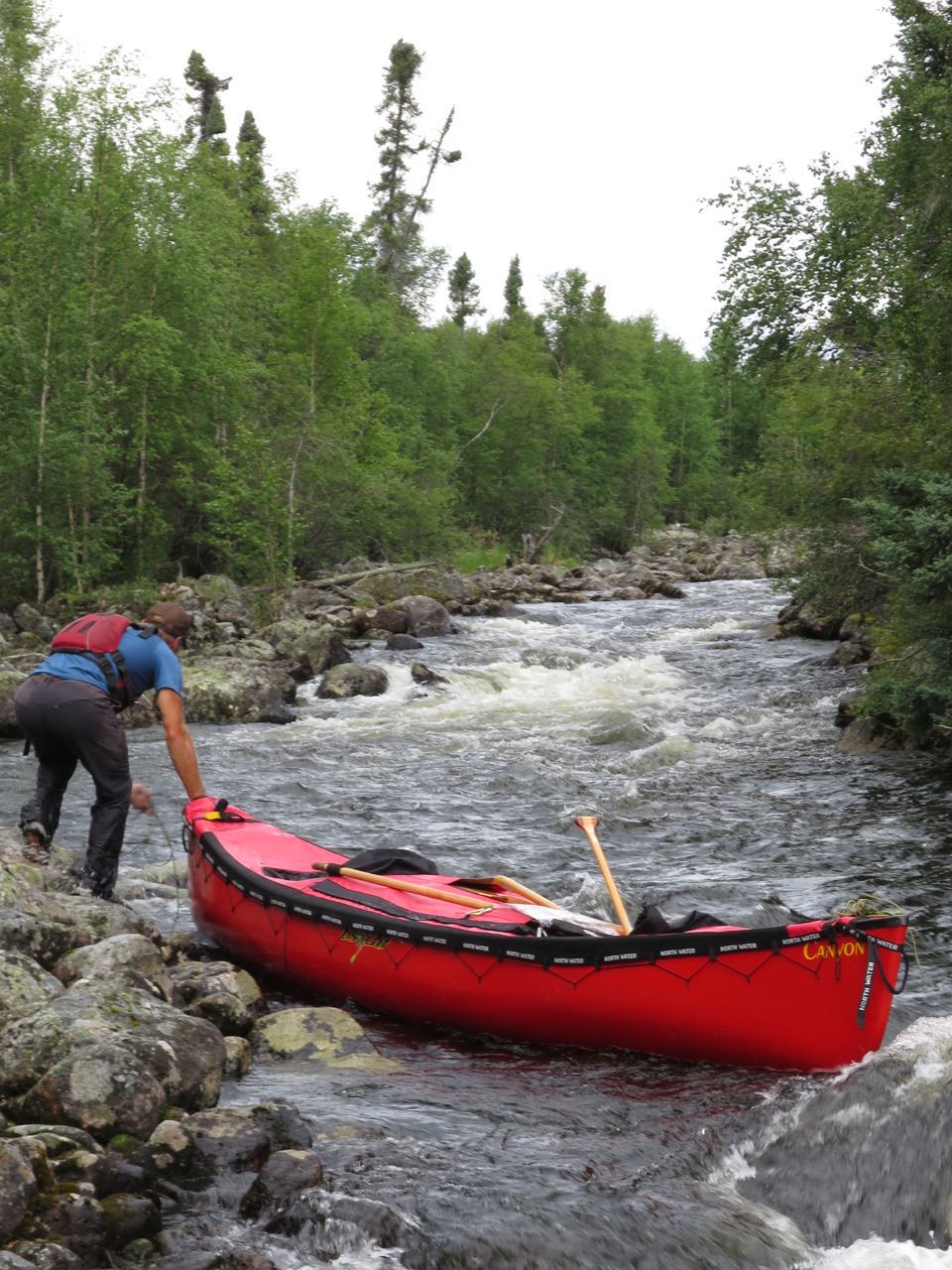Testing the T-Formex canoe on rocky rivers