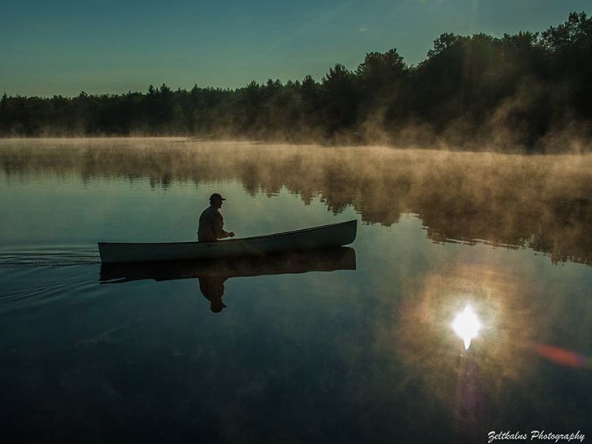 A photograph of a canoeist by Andy Zeltkalns 