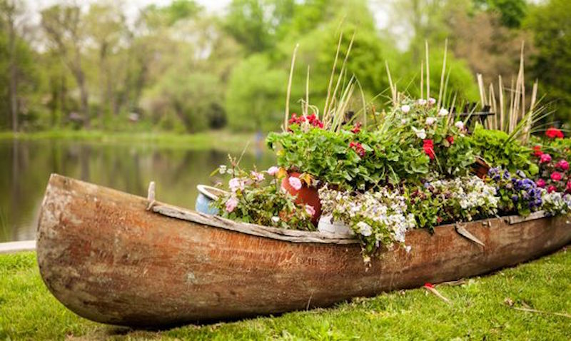 Canoe decor idea: A garden planter