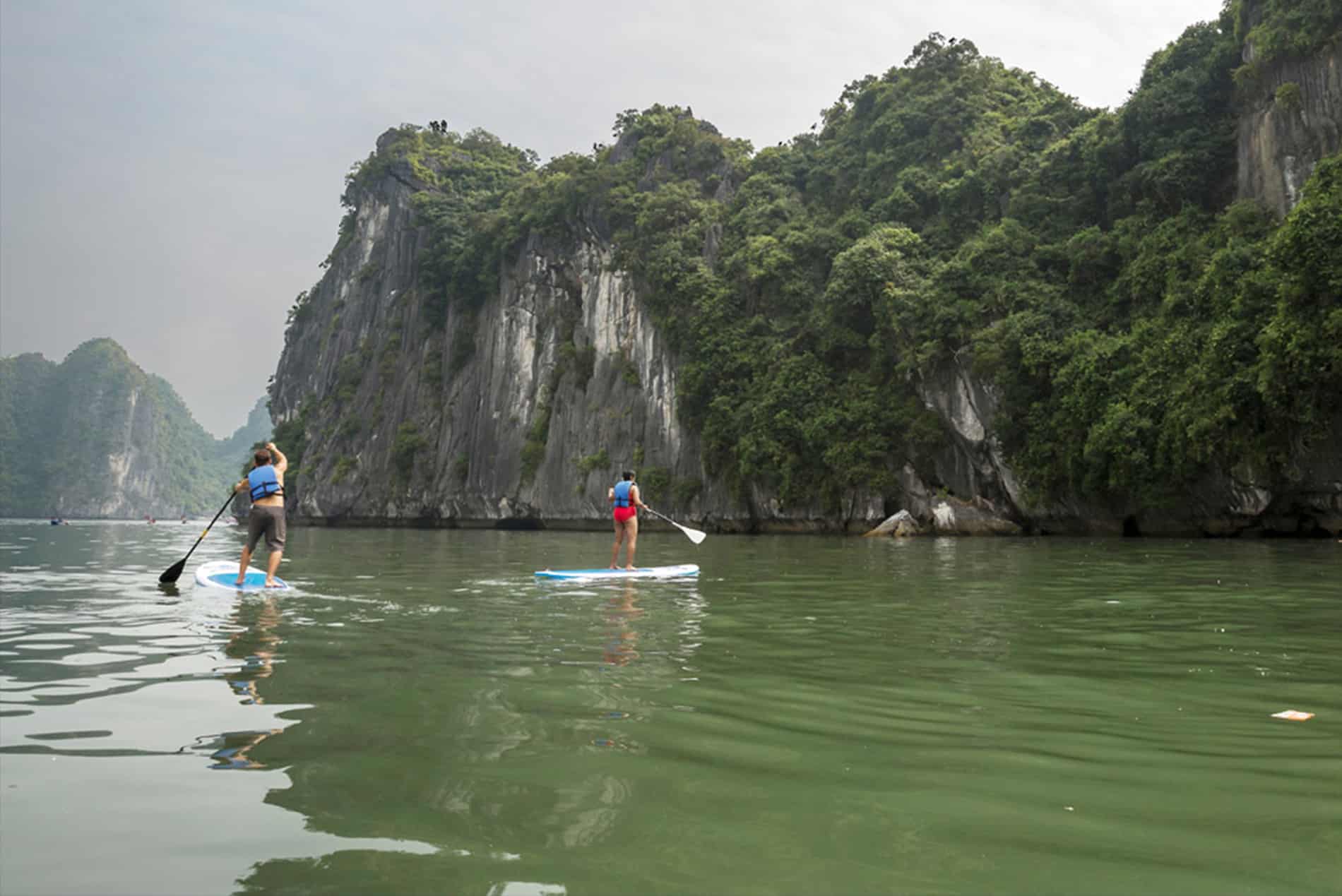 Paddle Vietnams Famous Bays