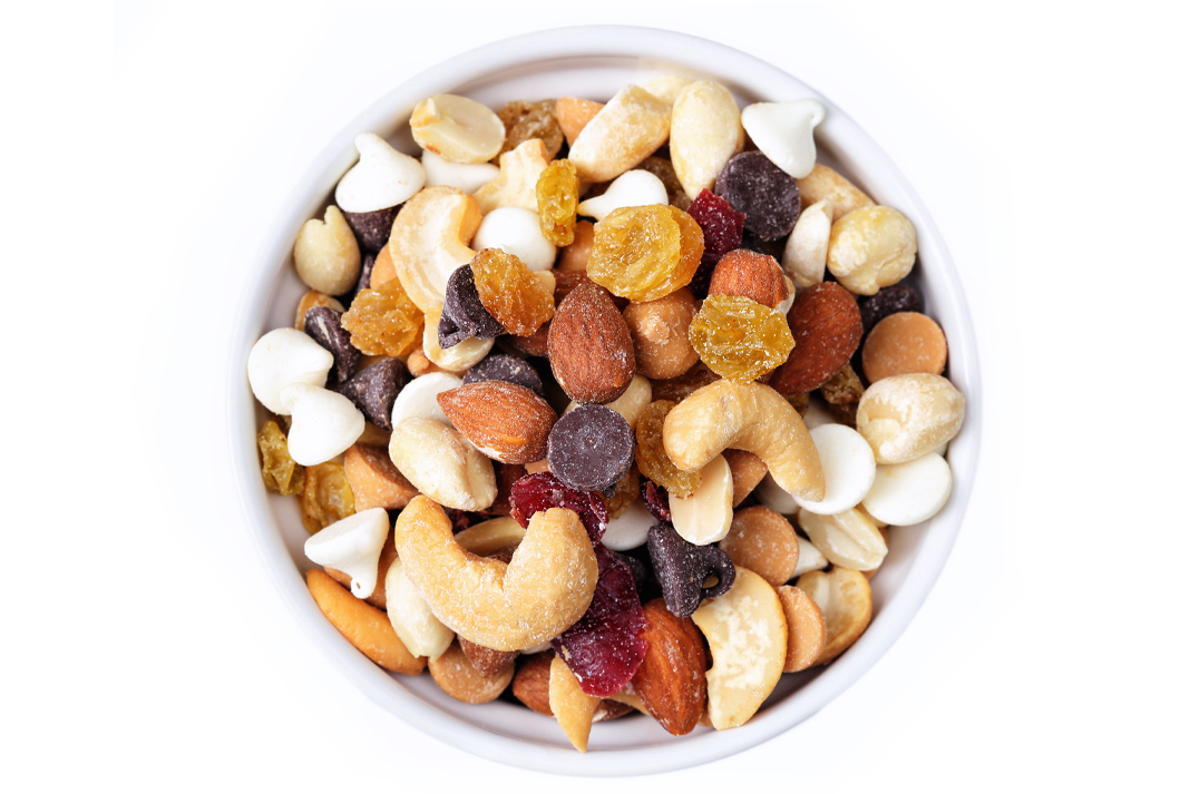 Q: Why can’t you be friends with bags of trail mix? A: They drive everyone nuts. | Photo: istockphoto.com/dlinca