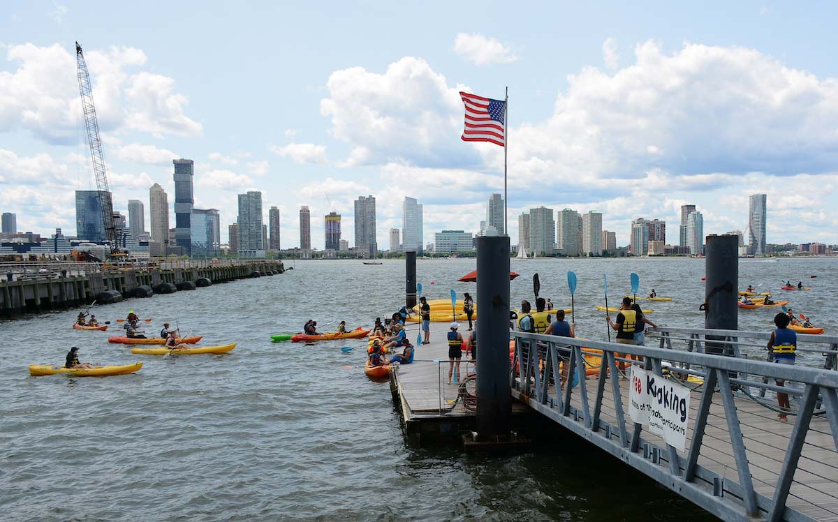 A group of New York kayakers in a chokepoint, a prime spot for kayak accidents