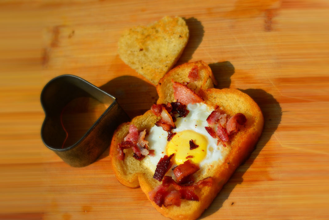 toad in the hole campfire breakfast recipe