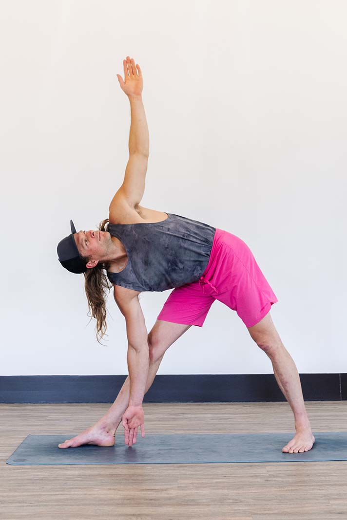 Yoga: How To Do Screaming Toe Pose with Triceps Stretch 