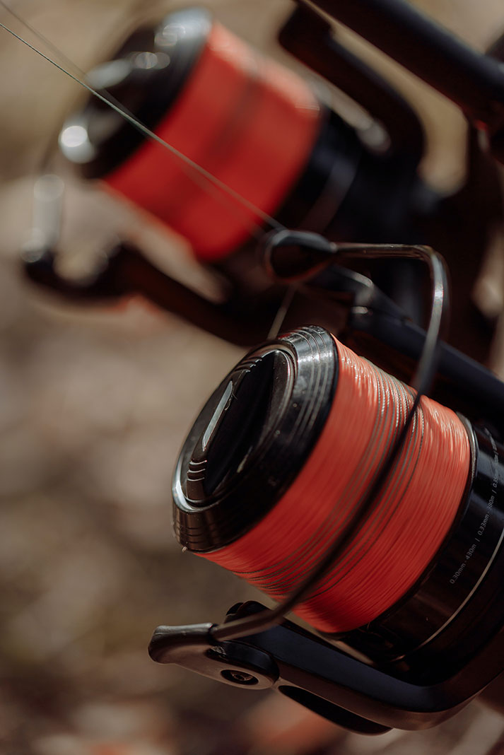 orange line and braided leader on spinning reels