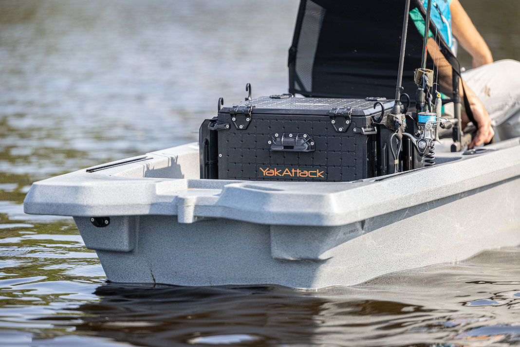 YakAttack BlackPak Pro rigged on the back of an Ascend 133X fishing kayak