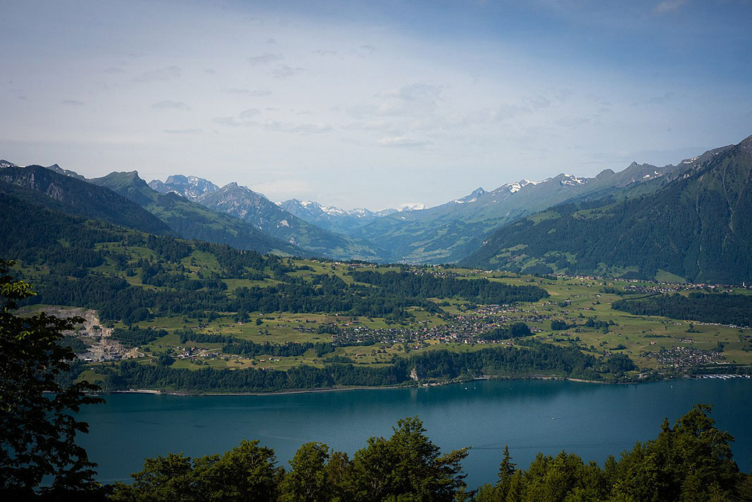 panoramic photo of Lake Thun in Switzerland, site of the 2009 Freestyle Worlds
