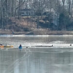 Kayakers Rescue Pilot From Ice Covered Creek (Video) kayakers rescue pilot from ice.