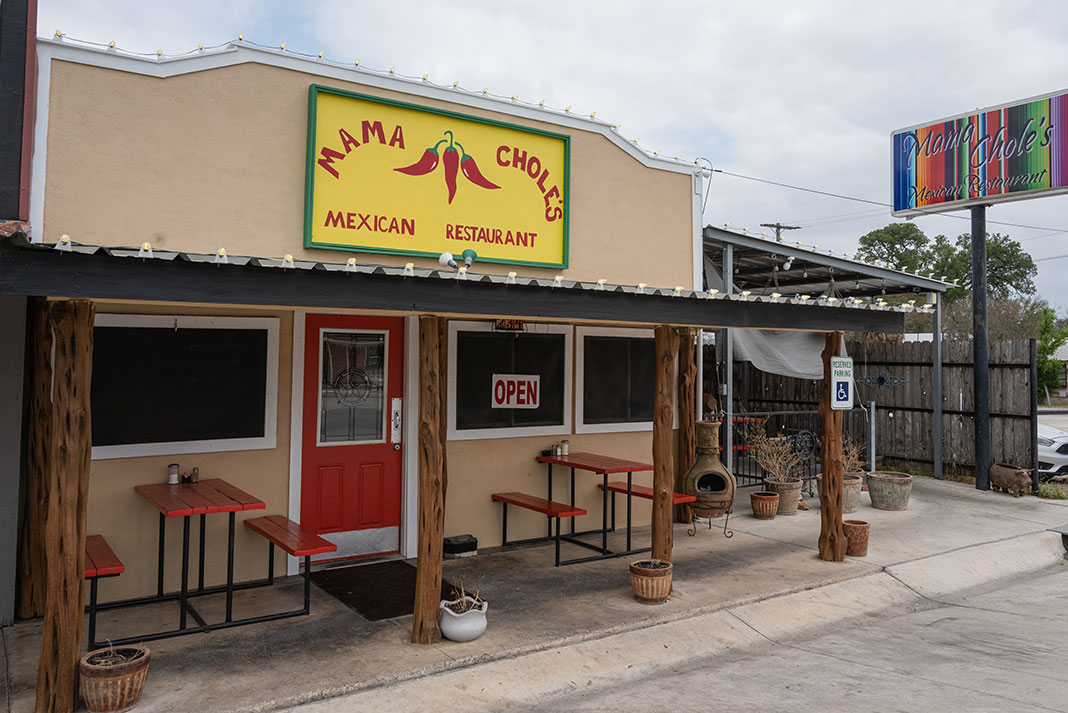 Mama Chole's Mexican Restaurant in Leakey, Texas