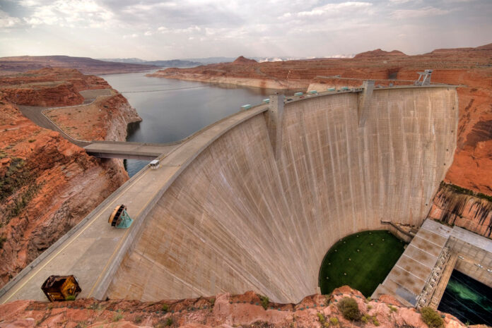 Glen Canyon Dam in Arizona