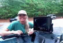 16-inch screen on the Garmin 8616 display for Livescope on a kayak.