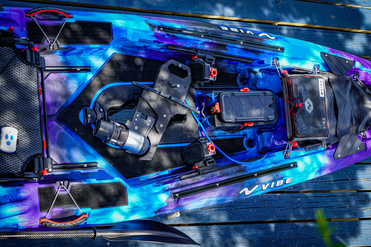 The compact Bixpy K-1 kayak motor.