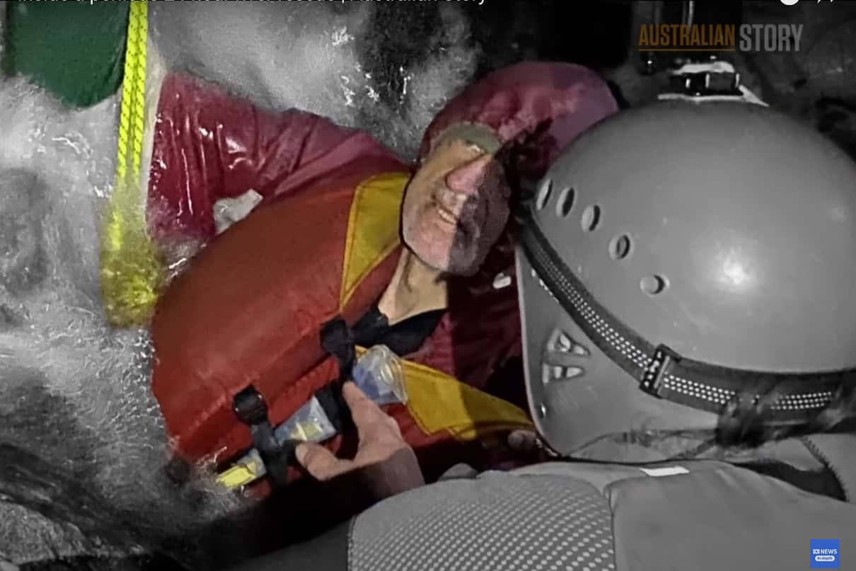 Valdas Bieliauskas and rescuers as the mission wore on into the night. 