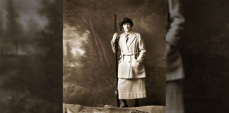 Georgina Ballantine with her record-setting salmon, photo taken in 1922