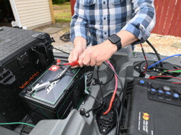 Kayak angler editor Ric Burnley demonstrates how to connect electronics to batteries when rigging your fishing kayak