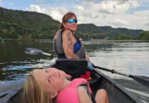 Nikki Bettis and daughter "Not Oatmeal" paddle the Mississippi River