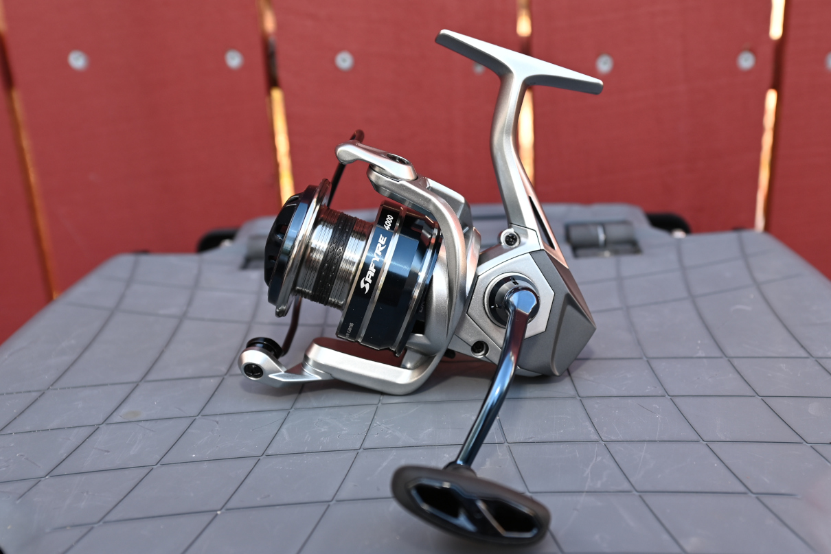 The Okuma Safyre is a high performing budget spinning reel.