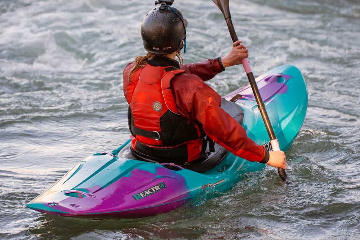 Louise Stanway paddles the Pyranha ReactR