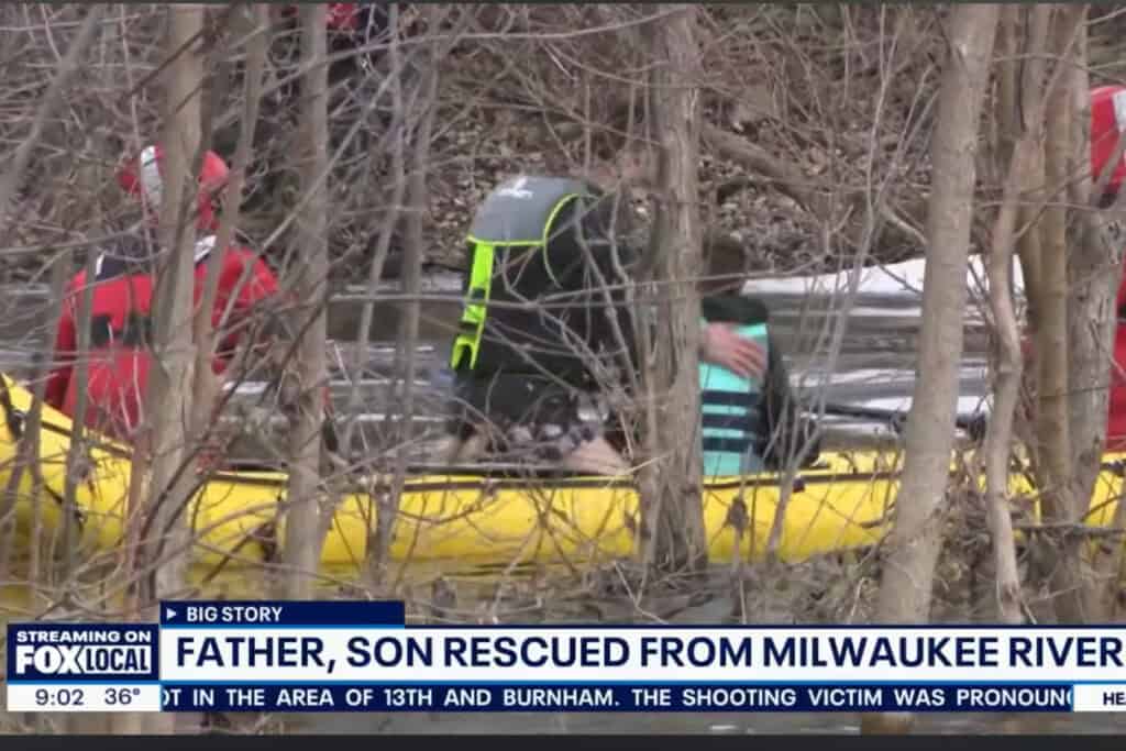 Father And Son Rescued After Kayak Overturns On Milwaukee River (Video ...
