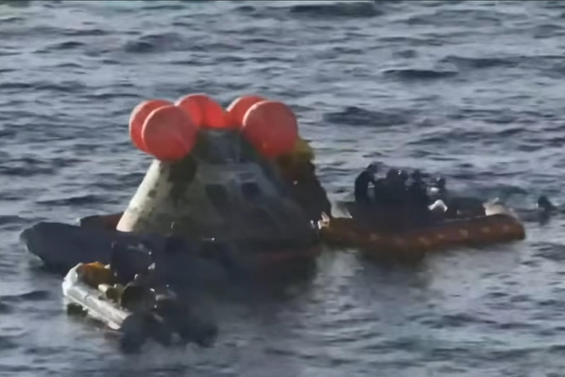 Jack’s Plastic Welding recovery rafts support the extraction team at the Artemis II mission splash down. Image: CNN | YouTube