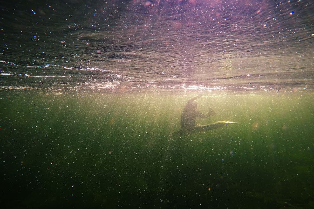 A squirtboater snagging bubbles and getting deep underwater