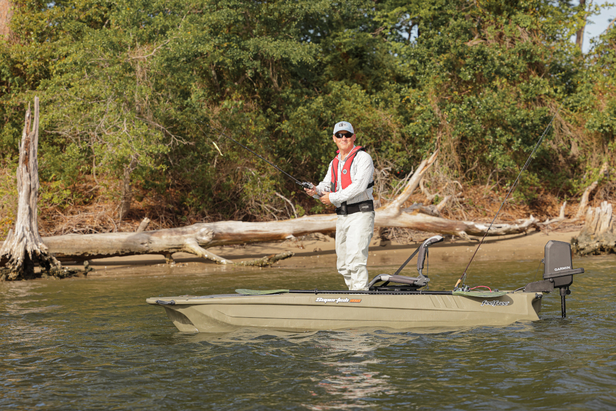 The compact Feelfree Superfish kayak with motor.
