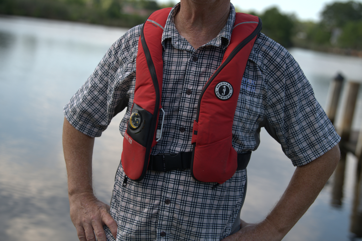 Mustanf 120 inflatable life jacket