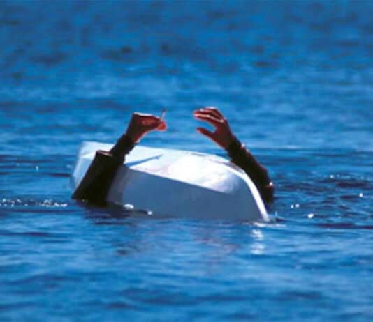 9 Things You Didn’t Know About Rolling A paddler demonstrates the traditional hunting technique called “rolling the kayak without submerging one's cigarette”